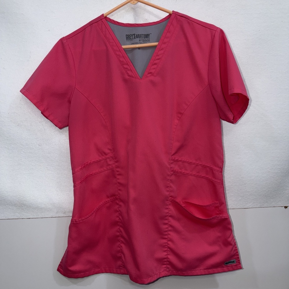 Grey's Anatomy Pink Size Medium Scrub Top Style 41452.‎ 3 Pockets